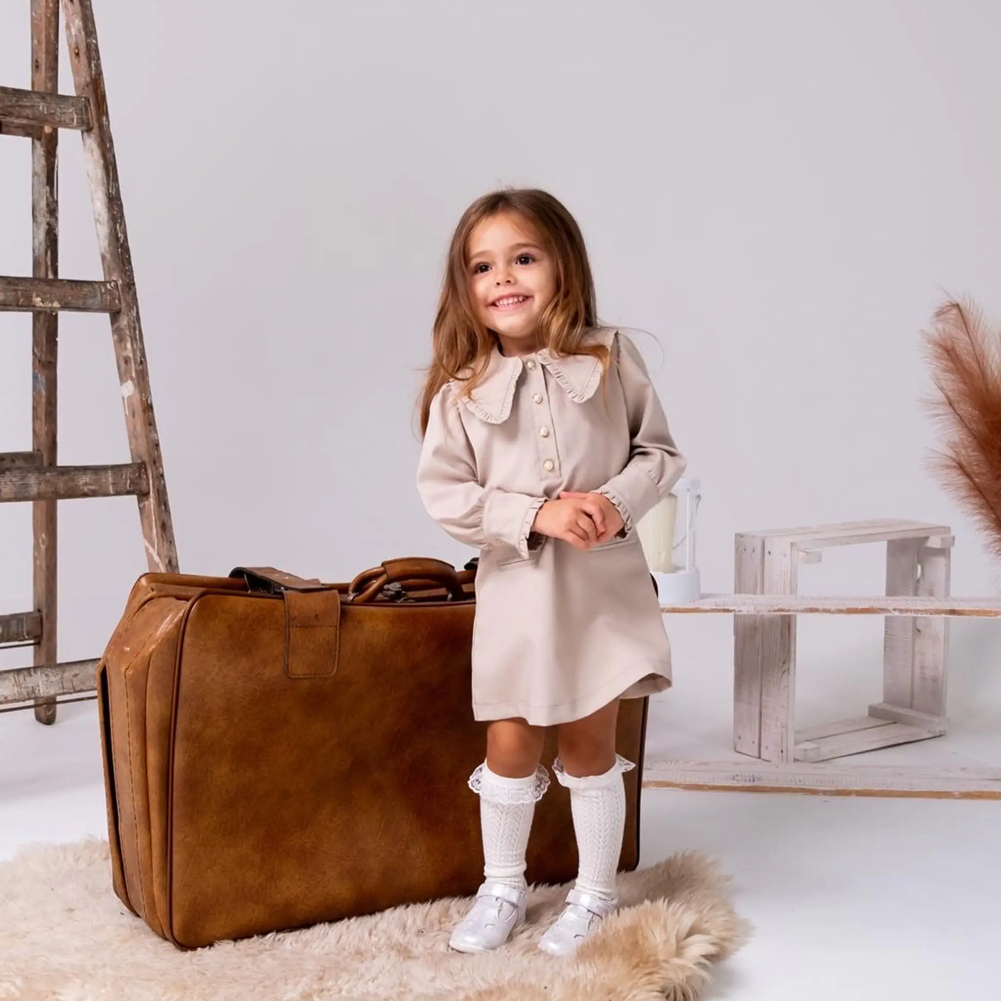 Girls Pointy Collar Beige Dress